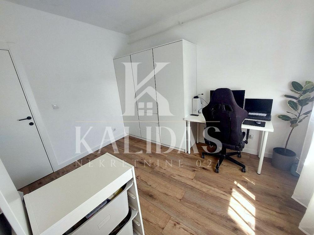 Slika 9 - Stan,NOVI SAD,AVIJACIJA,kv: 32, € 113300, ID: 1008954