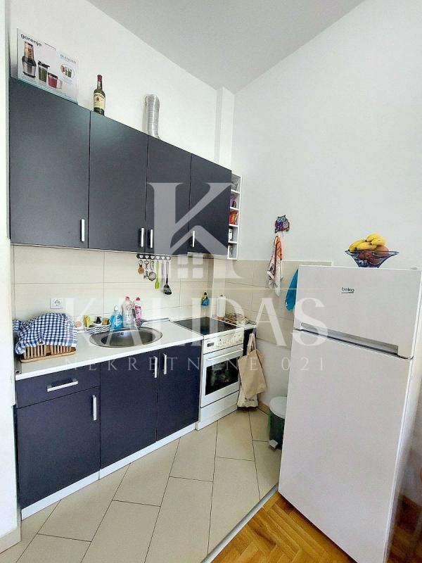 Slika 5 - Stan,NOVI SAD,GRBAVICA,kv: 37, € 138000, ID: 1008953