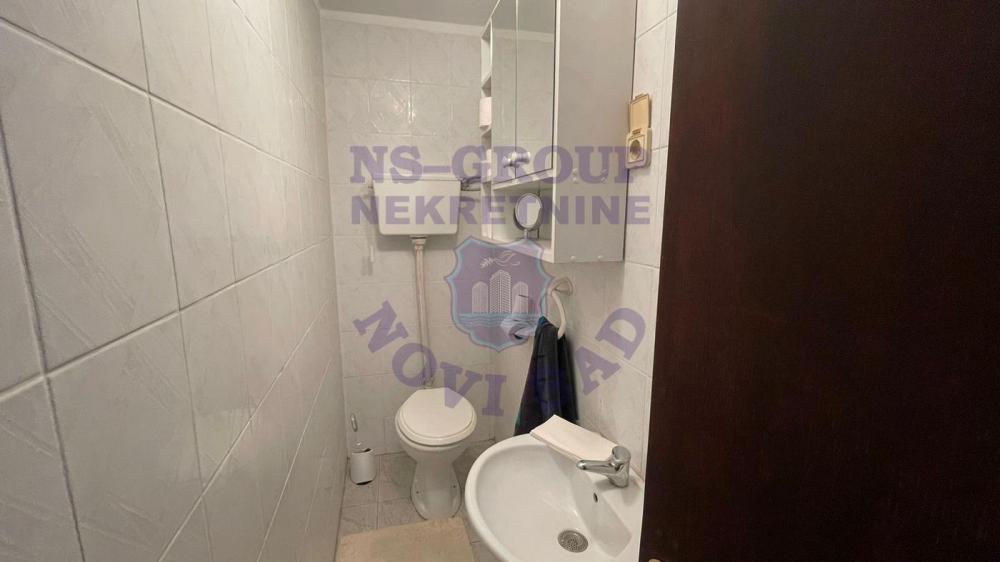 Slika 7 - Namesten Useljiv trosoban stan Kej 576857