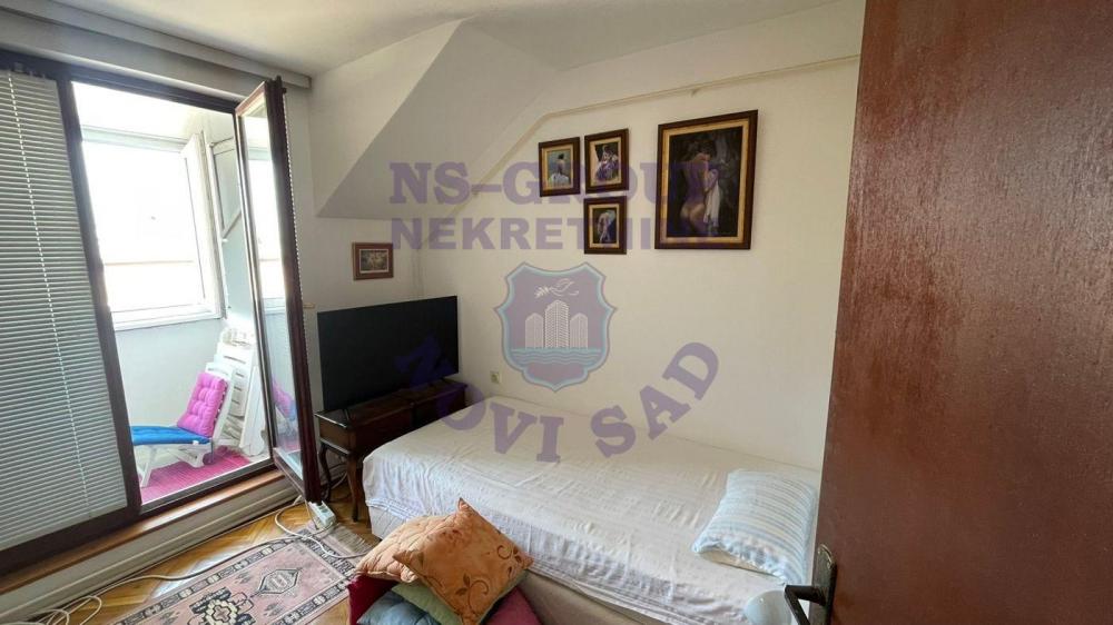 Slika 4 - Namesten Useljiv trosoban stan Kej 576857