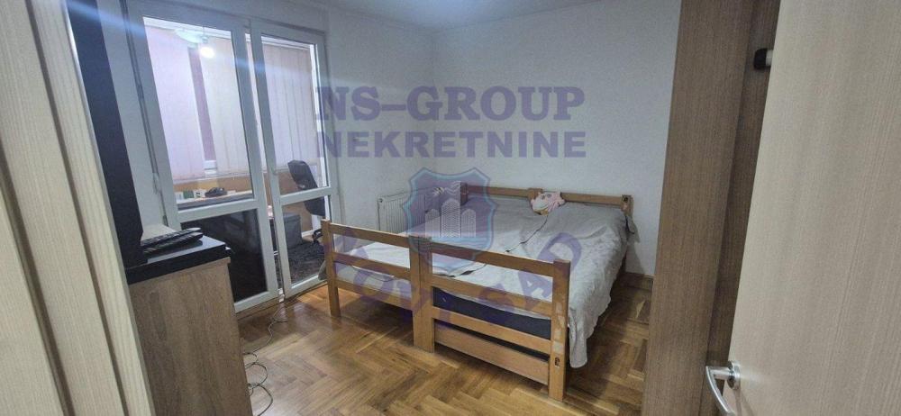 Slika 4 - Odlican trosoban stan na Podbari!!!