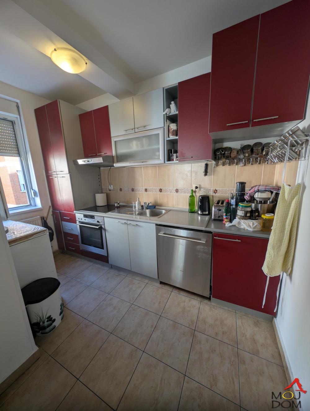 Slika 4 - Stan,NOVI SAD,CENTAR,kv: 36, € 129780, ID: 1032670