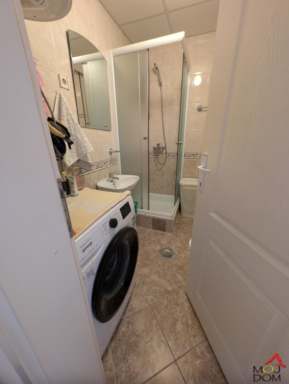 Slika 9 - Stan,NOVI SAD,CENTAR,kv: 36, € 129780, ID: 1032670