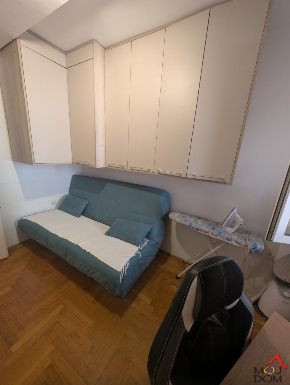 Slika 7 - Stan,NOVI SAD,CENTAR,kv: 36, € 129780, ID: 1032670