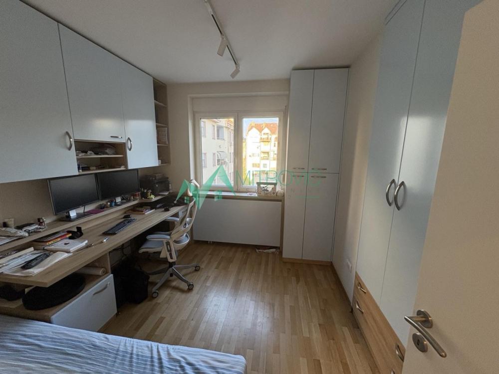 Slika 7 - Porodični stan u samom centru Novog Sada (Šifra: 1004619) 
