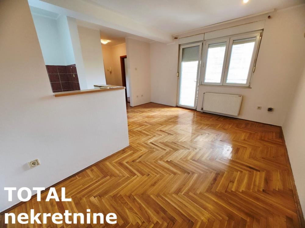 Slika 2 - Stan,NOVI SAD,NOVA DETELINARA,kv: 41.00, € 123000, ID: 1103010