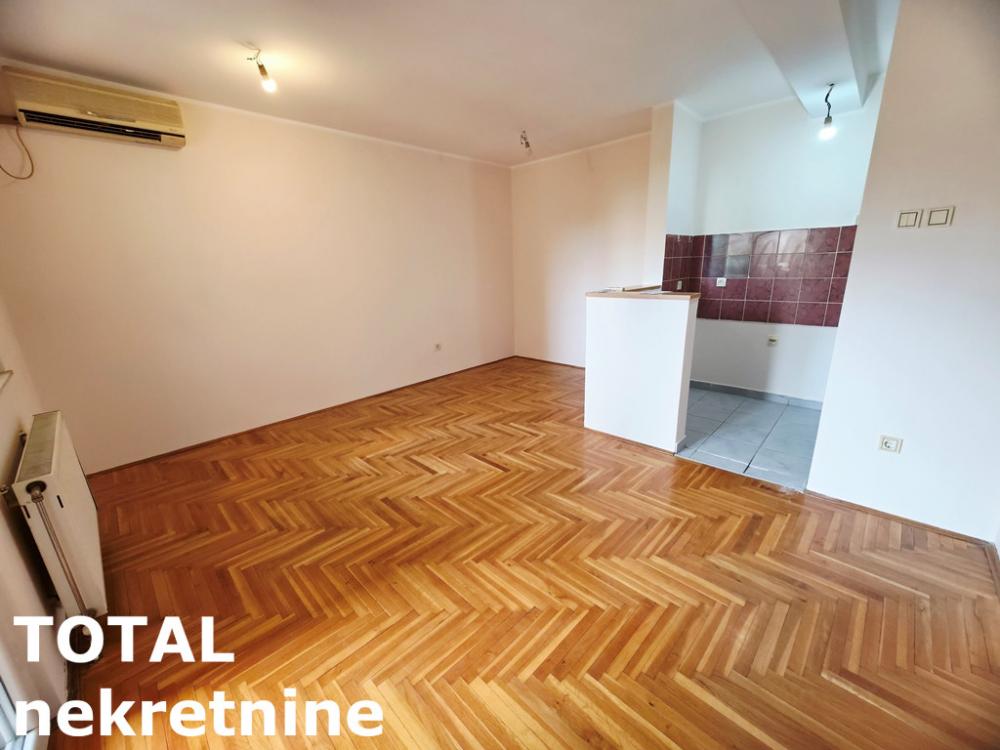 Slika 1 - Stan,NOVI SAD,NOVA DETELINARA,kv: 41.00, € 123000, ID: 1103010