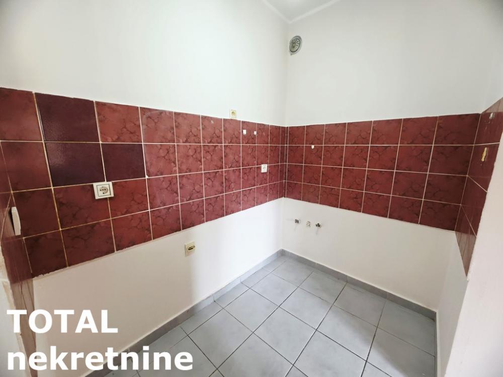Slika 6 - Stan,NOVI SAD,NOVA DETELINARA,kv: 41.00, € 123000, ID: 1103010
