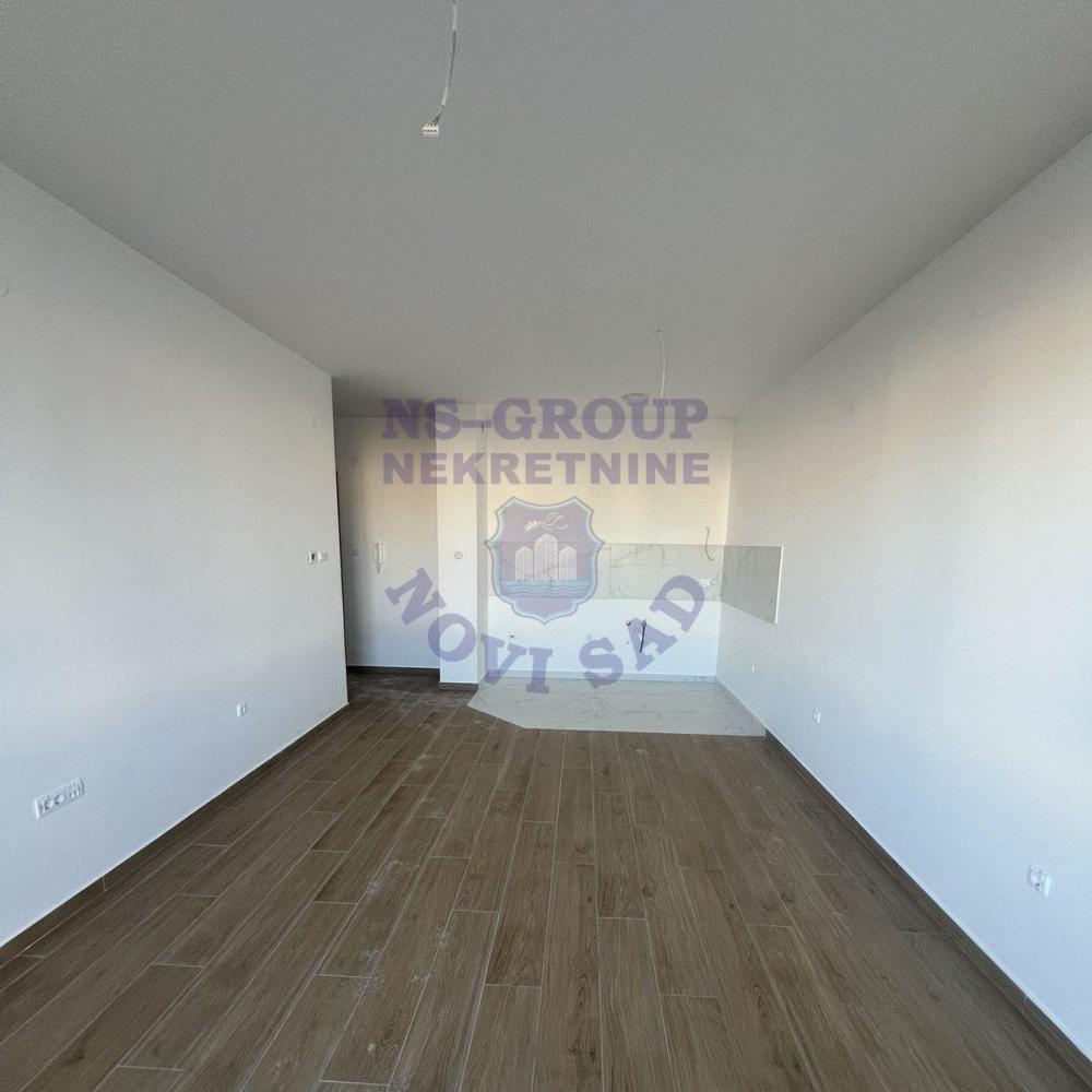 Slika 1 - Trosoban, 65m2, Telep Novi Sad, sa terasom, ima lift