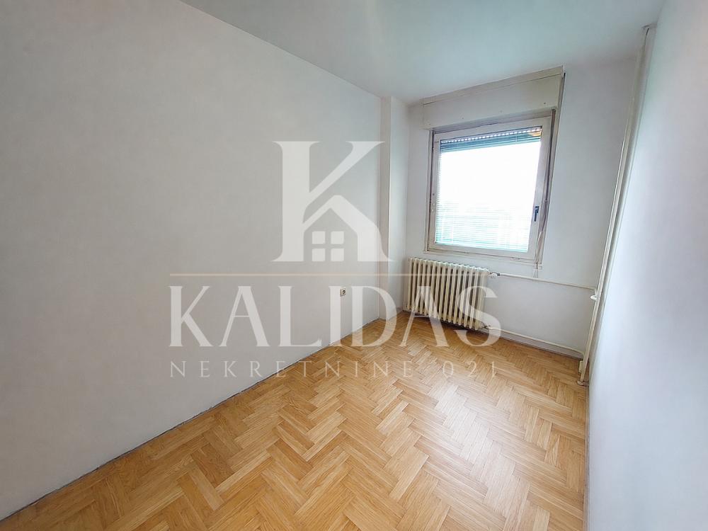 Slika 10 - Stan,NOVI SAD,BULEVAR,kv: 51, € 152440, ID: 1008956