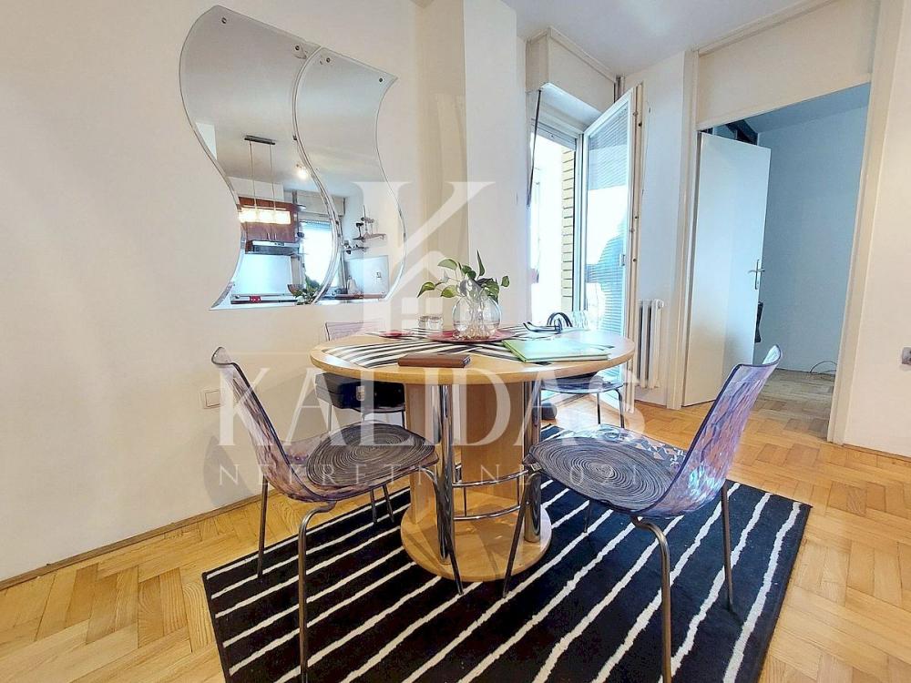 Slika 2 - Stan,NOVI SAD,BULEVAR,kv: 51, € 152440, ID: 1008956