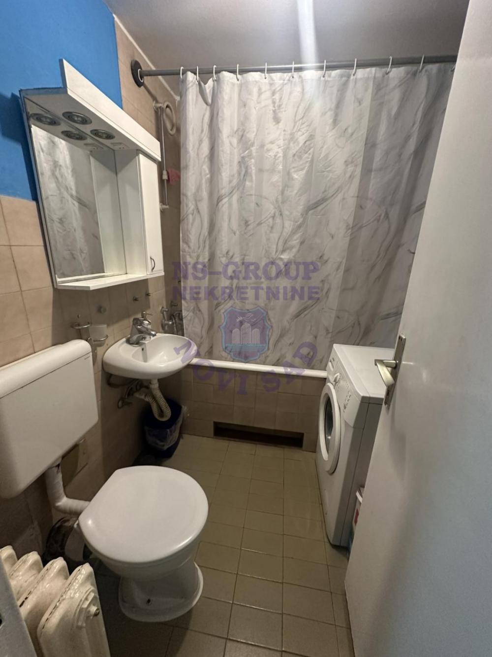 Slika 8 - Odličan, komforan četvorosoban stan na Limanu 4!