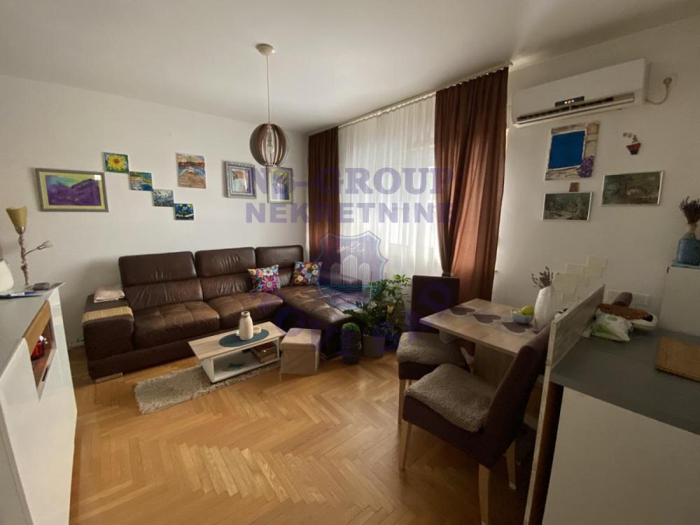 Slika 2 - Dvoiposoban, 44m2, Telep Novi Sad