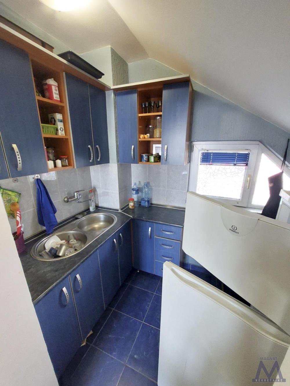 Slika 3 - Stan,NOVI SAD,TELEP,kv: 33, € 102000, ID: 1019438