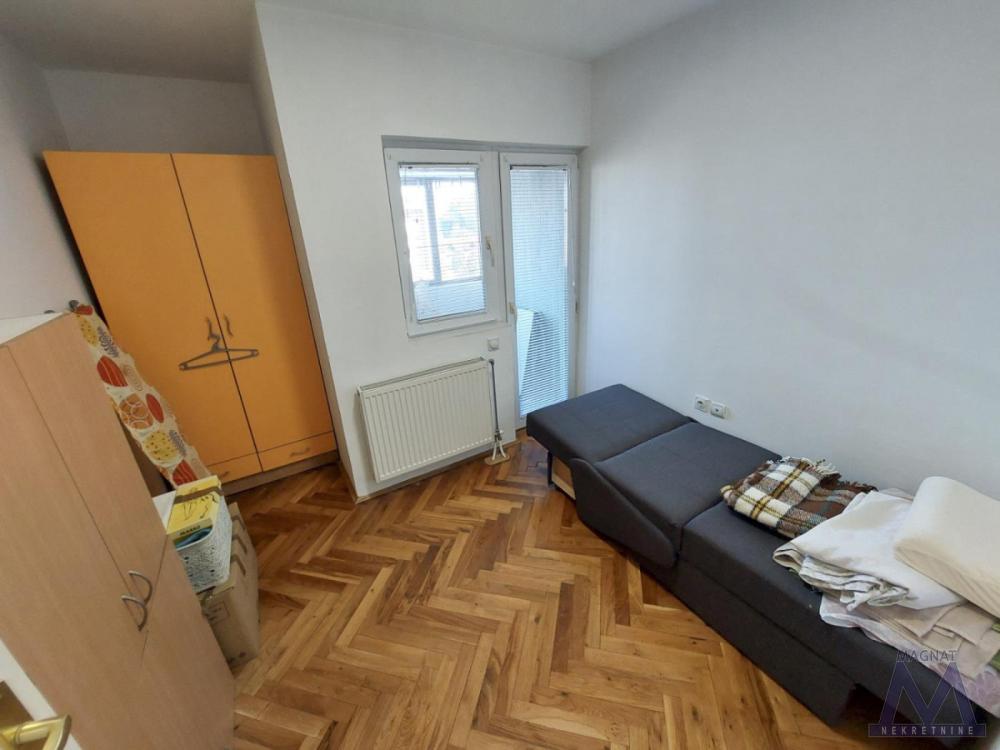 Slika 4 - Stan,NOVI SAD,TELEP,kv: 33, € 102000, ID: 1019438