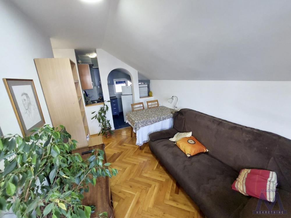 Slika 2 - Stan,NOVI SAD,TELEP,kv: 33, € 102000, ID: 1019438