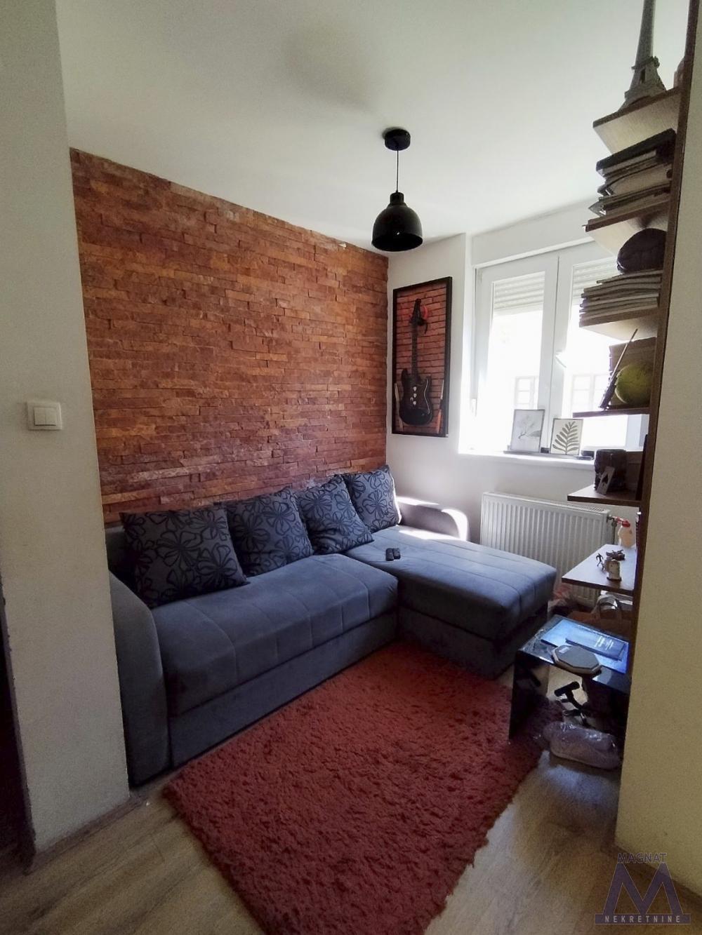Slika 1 - Stan,NOVI SAD,BULEVAR,kv: 33, € 123600, ID: 1019437