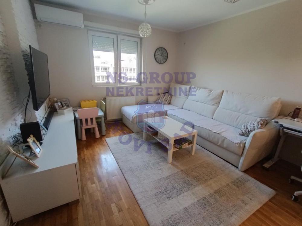 Slika 4 - Dvosoban, 38m2, Sajmište Novi Sad, sa terasom, ima lift