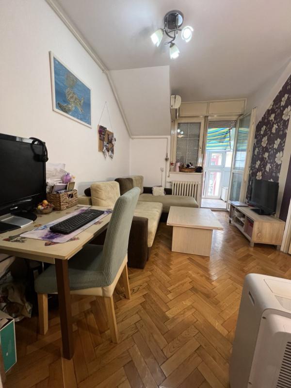 Slika 3 - Stan,NOVI SAD,BULEVAR,kv: 34.00, € 90000, ID: 1059699