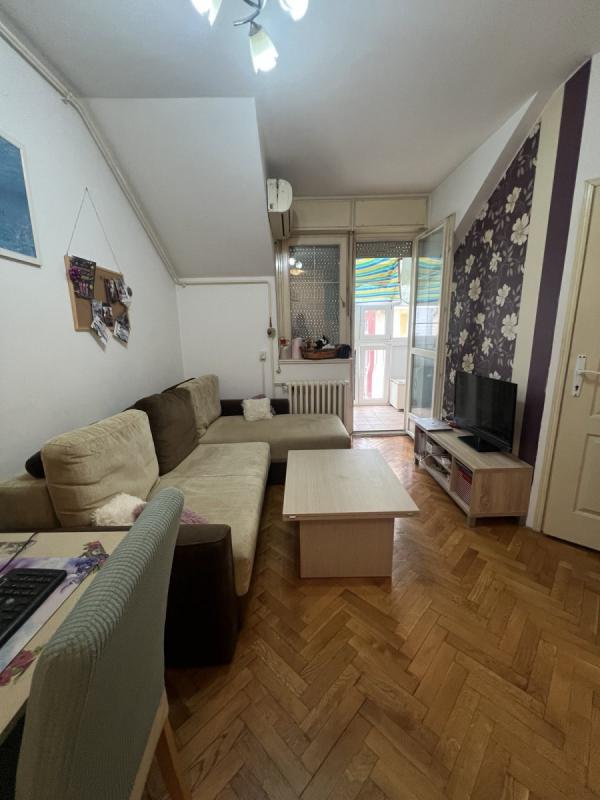 Slika 1 - Stan,NOVI SAD,BULEVAR,kv: 34.00, € 90000, ID: 1059699