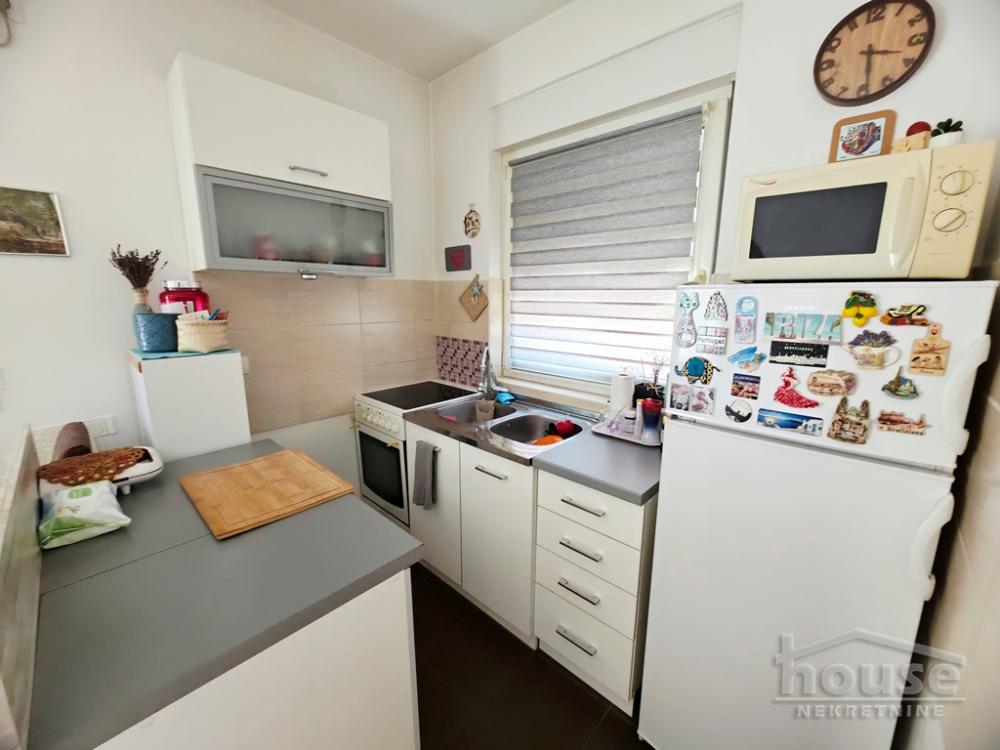 Slika 2 - Stan,NOVI SAD,TELEP,kv: 44.00, € 128000, ID: 1066216