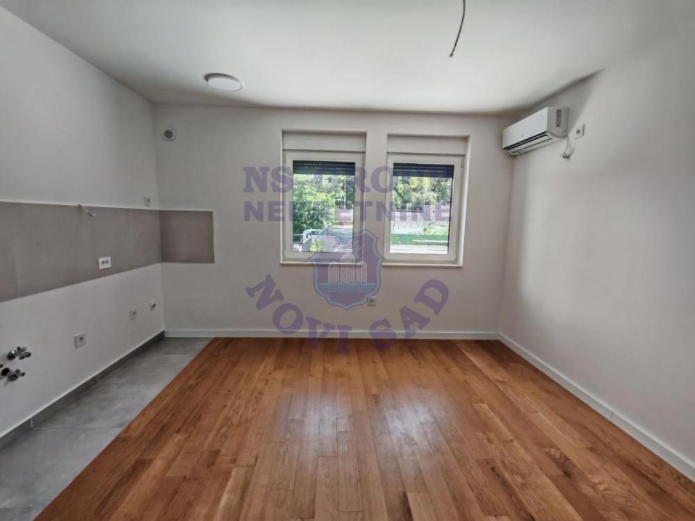 Slika 3 - Jednoiposoban, 37m2, Sajmište Novi Sad