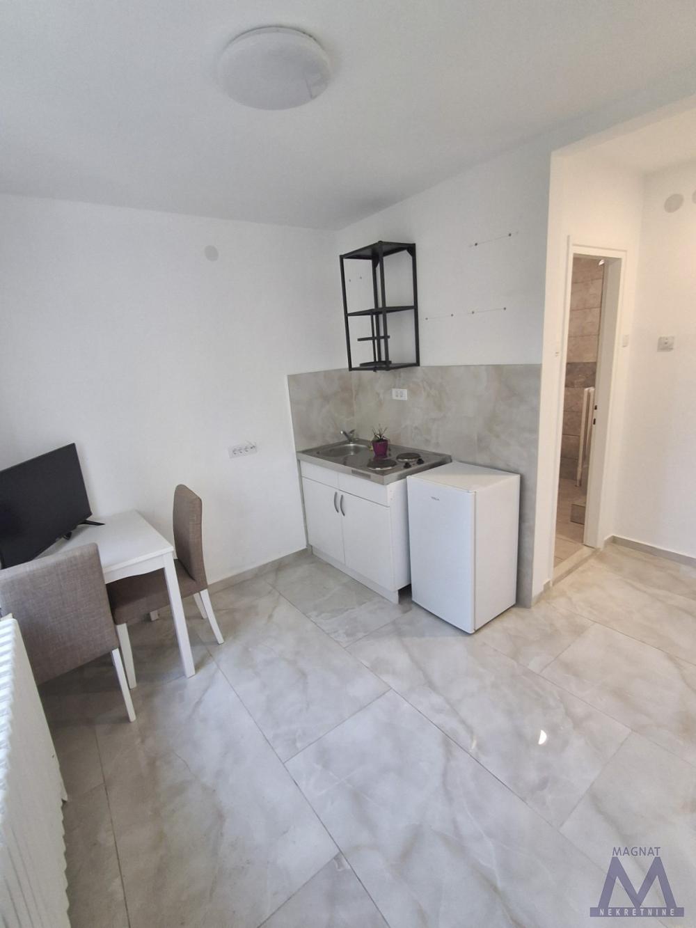 Slika 1 - Stan,NOVI SAD,SATELIT,kv: 14, € 56600, ID: 1019439