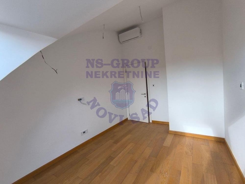 Slika 5 - Petosoban, 161m2, Salajka (Partizanska ulica) Novi Sad, sa terasom, ima lift
