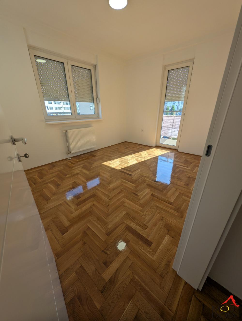 Slika 7 - Stan,NOVI SAD,TELEP,kv: 66, € 183500, ID: 1032715