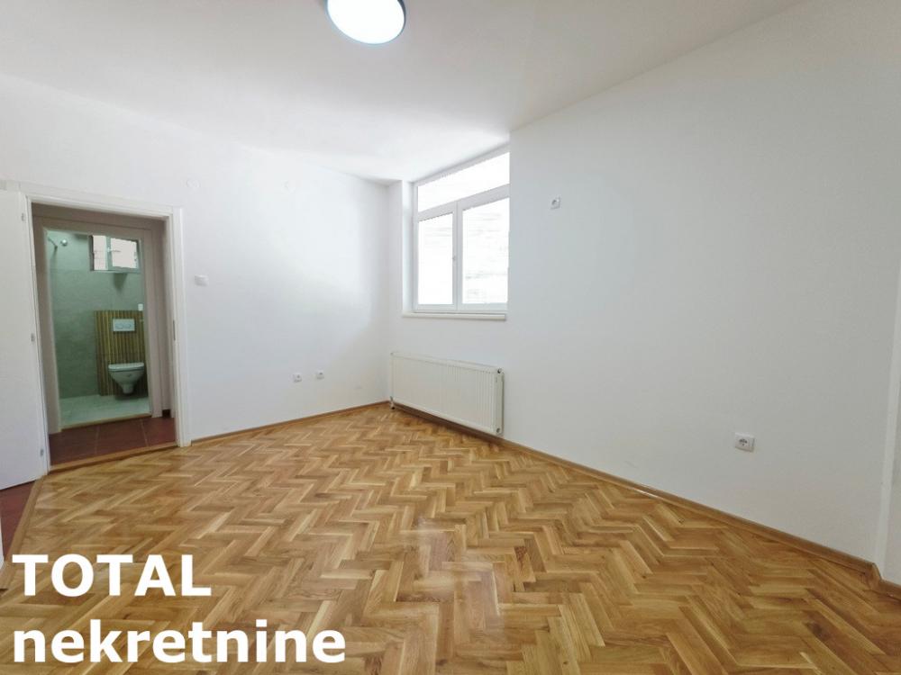 Slika 3 - Stan,NOVI SAD,GRBAVICA,kv: 29.00, € 106800, ID: 1103063