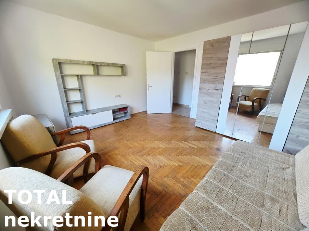Slika 3 - Stan,NOVI SAD,ADAMOVIĆEVO NASELJE,kv: 31.00, € 90000, ID: 1102598