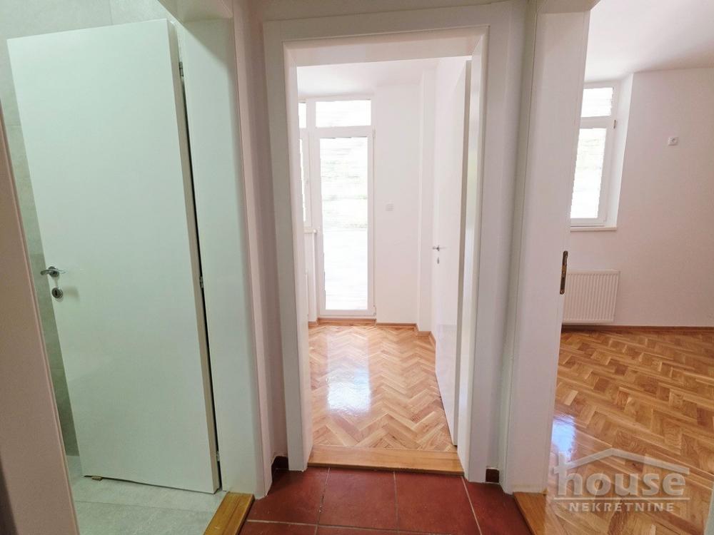 Slika 8 - Stan,NOVI SAD,GRBAVICA,kv: 29.00, € 106800, ID: 1066217