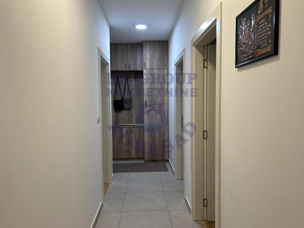 Slika 8 - Trosoban, 56m2, Novosadski kej Novi Sad, sa terasom, ima lift