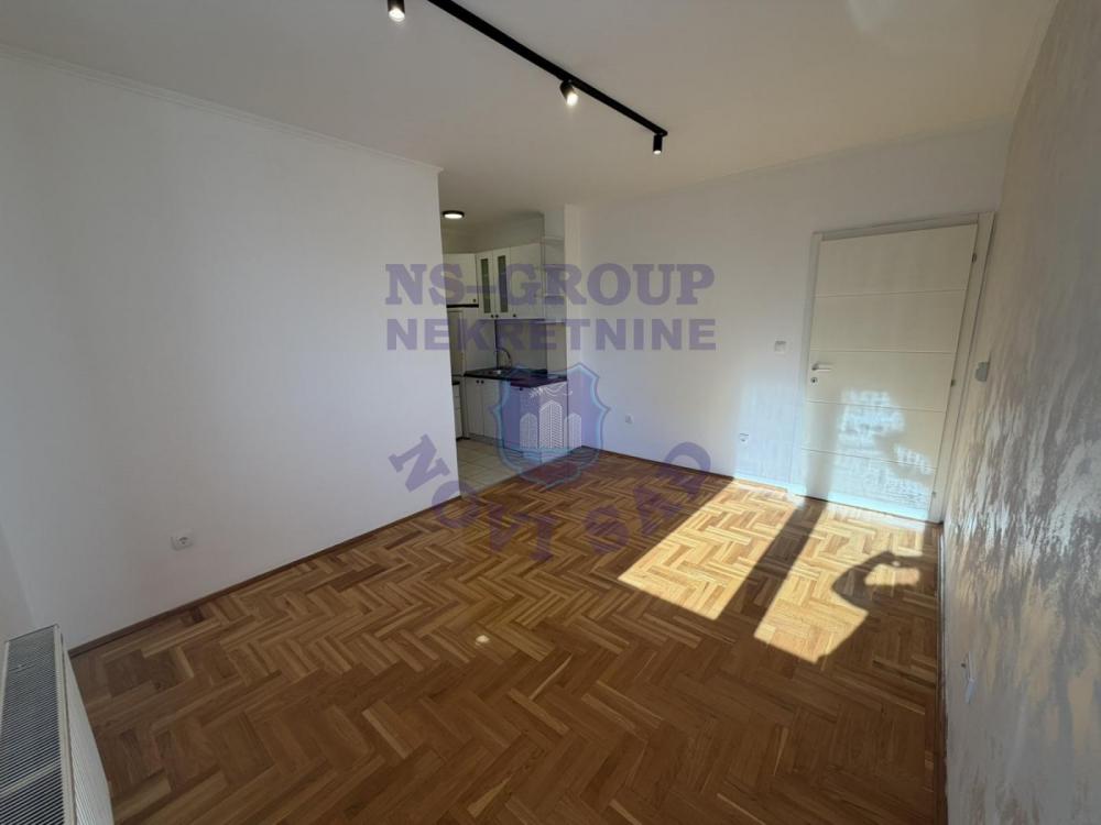 Slika 1 - 574062-Dvosoban-38m2-Somborski bulevar