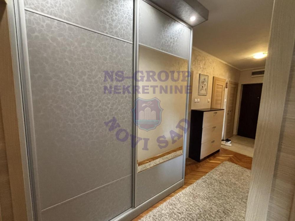 Slika 5 - Trosoban, 71m2, Novo naselje Novi Sad