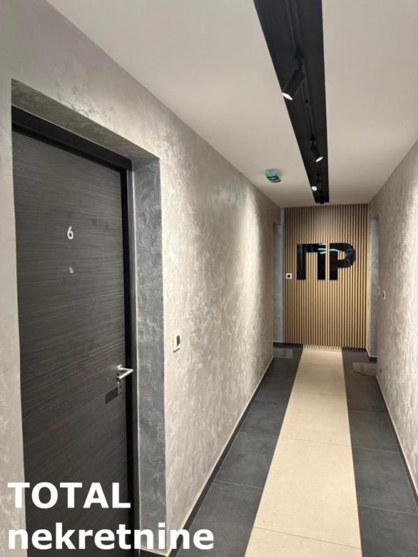 Slika 11 - Stan,PETROVARADIN,PETROVARADIN,kv: 31.00, € 108000, ID: 1103073
