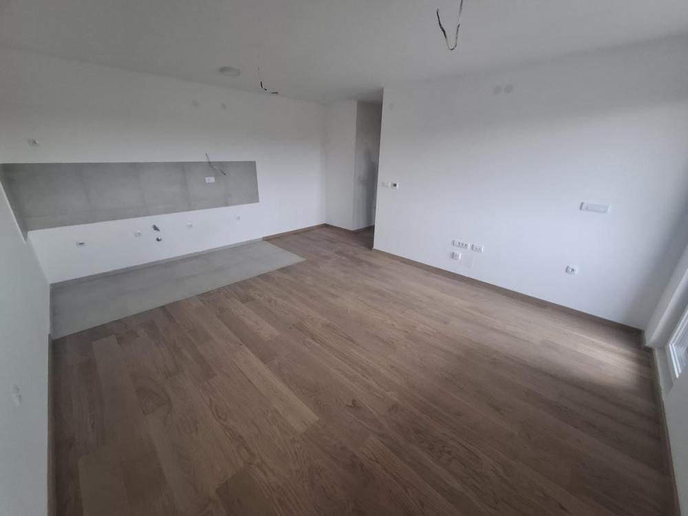 Glavna slika oglasa 46105