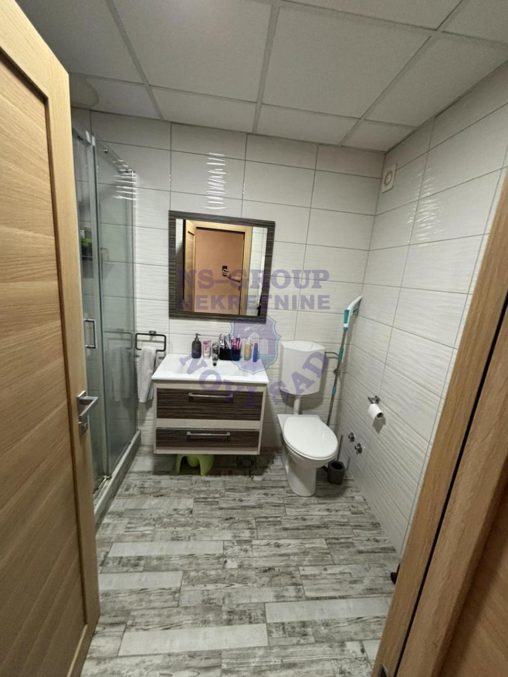 Slika 5 - Odličan trosoban stan na Novom Naselju-Šarengrad