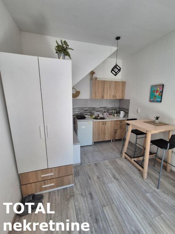 Slika 1 - Stan,NOVI SAD,GRBAVICA,kv: 34.00, € 69000, ID: 1103074