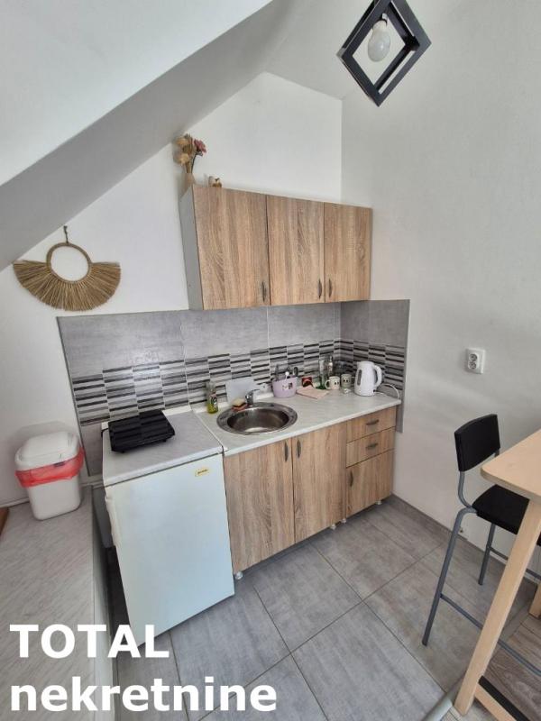Slika 4 - Stan,NOVI SAD,GRBAVICA,kv: 34.00, € 69000, ID: 1103074