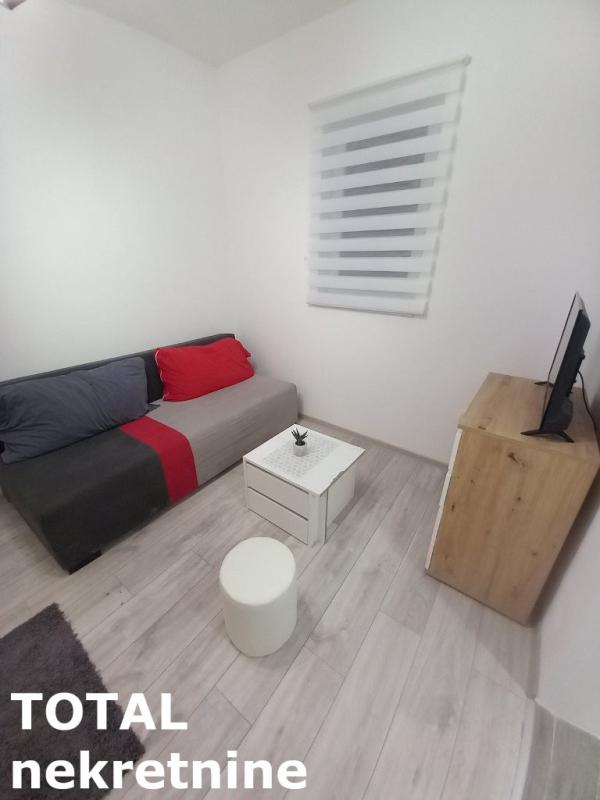 Slika 6 - Stan,NOVI SAD,GRBAVICA,kv: 34.00, € 69000, ID: 1103074