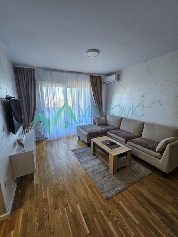 Slika 1 - Novi Sad, Novo Naselje - Nov, namešten dvoiposoban stan (šifra: 1004632) 