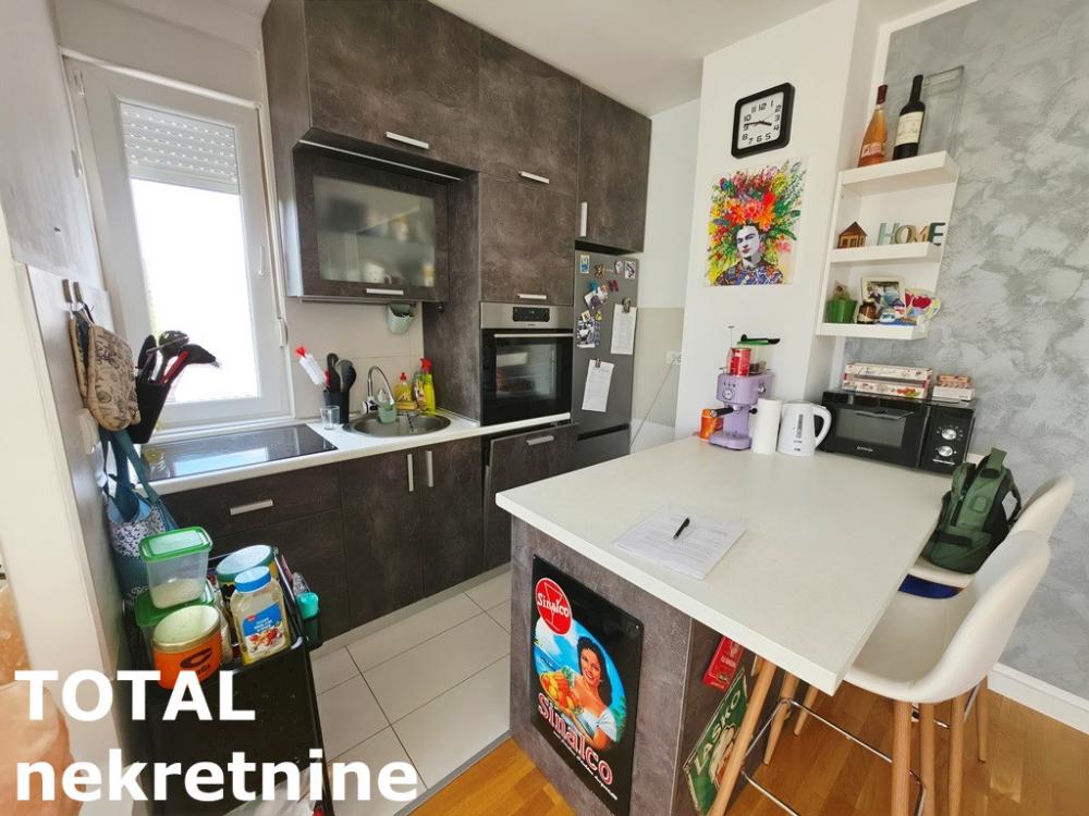 Slika 4 - Stan,NOVI SAD,TELEP,kv: 56.00, € 175000, ID: 1103060