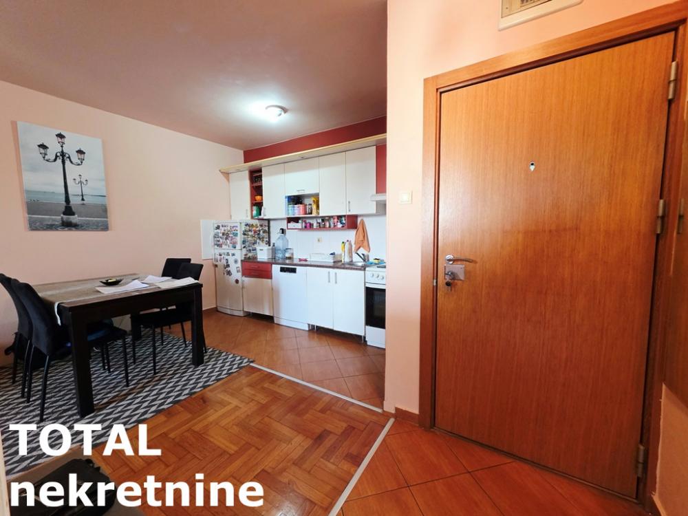 Slika 11 - Stan,NOVI SAD,CENTAR,kv: 40.00, € 130000, ID: 1103058
