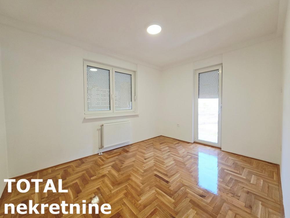 Slika 5 - Stan,NOVI SAD,BULEVAR PATRIJARHA PAVLA,kv: 66.00, € 178200, ID: 1103069