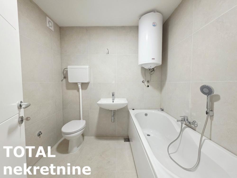 Slika 9 - Stan,NOVI SAD,BULEVAR PATRIJARHA PAVLA,kv: 66.00, € 178200, ID: 1103069