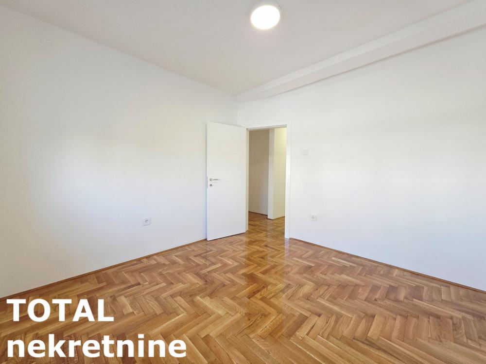 Slika 8 - Stan,NOVI SAD,BULEVAR PATRIJARHA PAVLA,kv: 66.00, € 178200, ID: 1103069