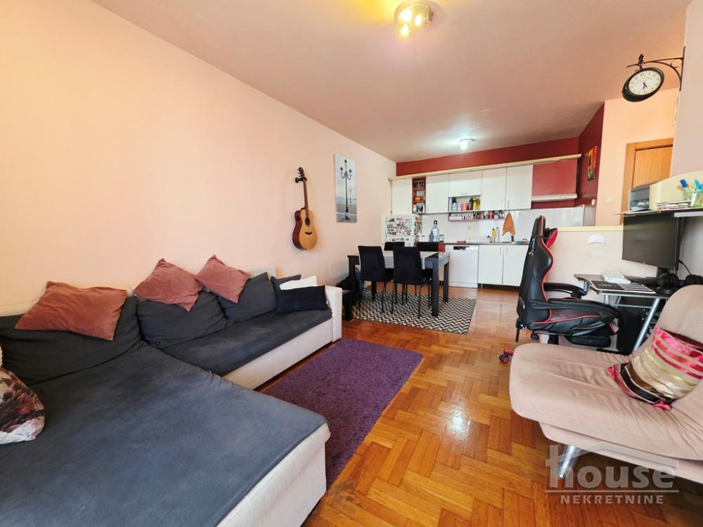Slika 1 - Stan,NOVI SAD,CENTAR,kv: 40.00, € 130000, ID: 1066212