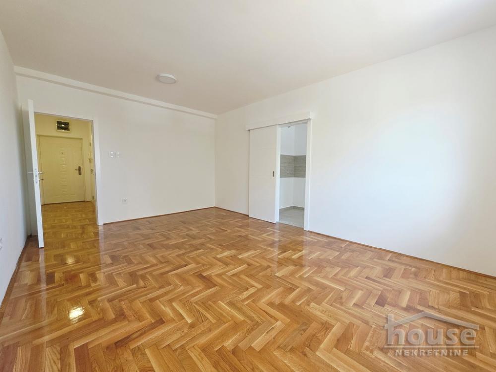 Slika 1 - Stan,NOVI SAD,BULEVAR PATRIJARHA PAVLA,kv: 66.00, € 178200, ID: 1066223