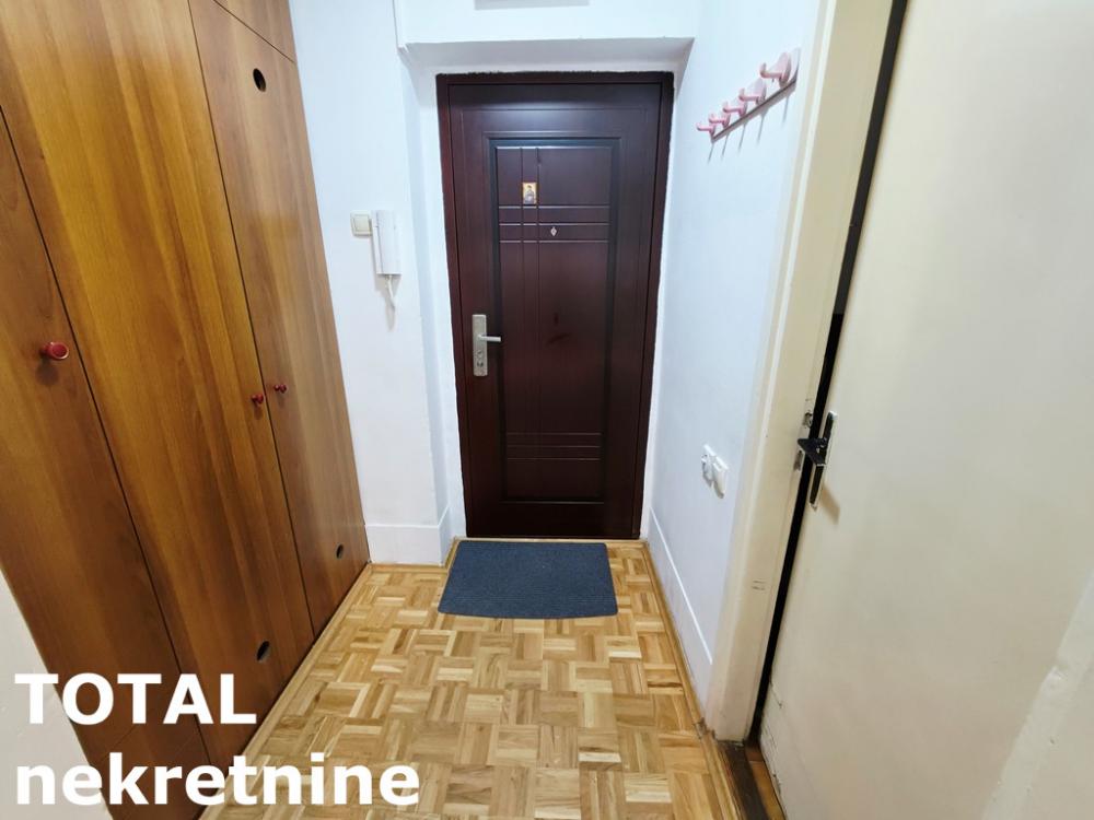Slika 7 - Stan,NOVI SAD,DETELINARA,kv: 29.00, € 90000, ID: 1103076